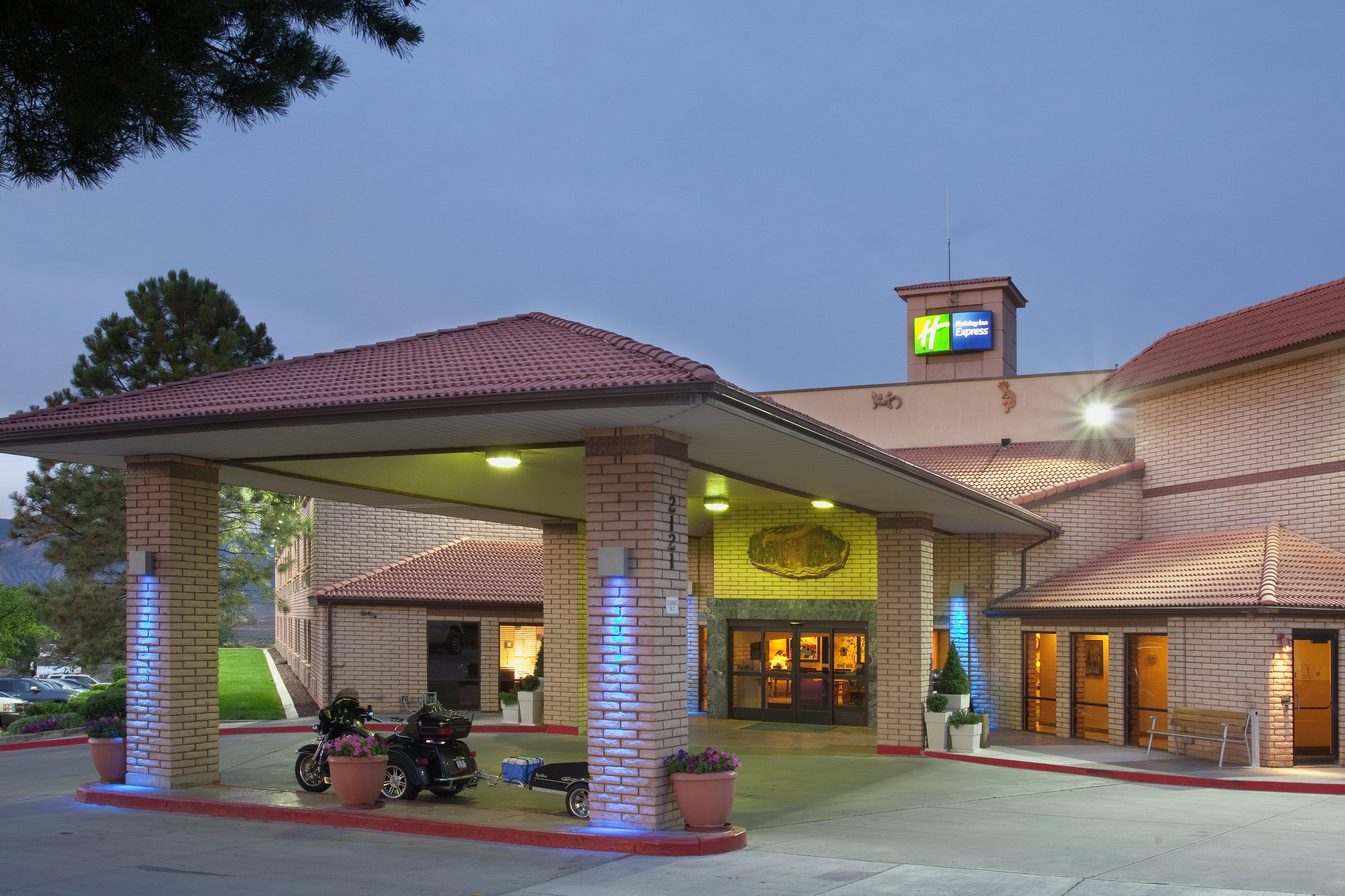 Holiday Inn Express Mesa Verde-Cortez By Ihg Exterior photo